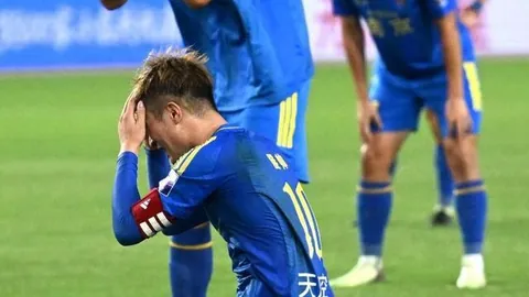 黄晟豪加盟国足比分直播：2023崛起之势迅猛，惊喜之余期待未来表现
